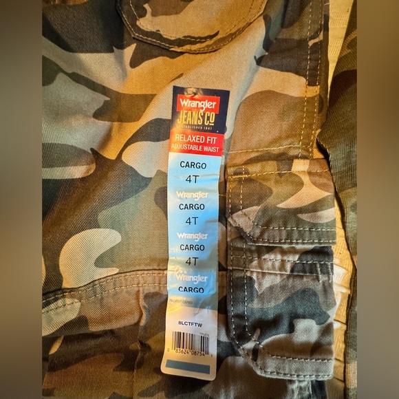 2 Sets Nautica Red and Plaid Set and camouflage wranglers Garanimals® - Picture 12 of 15